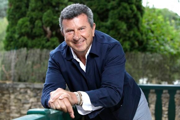 Pascal Bataille - 29ème édition de la Forêt des livres devenue Les écrivains chez Gonzague Saint-Bris à Chanceaux-près-Loches le 31 aout 2025. © Cédric Perrin/Bestimage