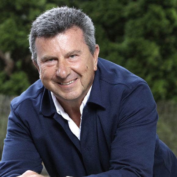 Pascal Bataille - 29ème édition de la Forêt des livres devenue Les écrivains chez Gonzague Saint-Bris à Chanceaux-près-Loches le 31 aout 2025. © Cédric Perrin/Bestimage