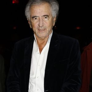 soulève de nombreuses interrogations et a entraîné une vague d'indignation d'écrivains au sein de la maison d'édition.

Bernard-Henri Lévy (BHL) - Fête amicale pour les 90 ans de Marek Halter au Publicis Champs-Elysees à Paris le 27 janvier 2026. © Marc Ausset-Lacroix/Bestimage