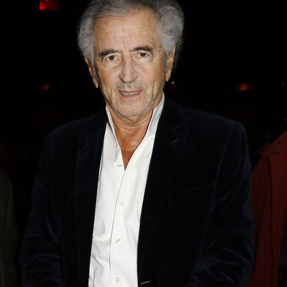 soulève de nombreuses interrogations et a entraîné une vague d'indignation d'écrivains au sein de la maison d'édition.

Bernard-Henri Lévy (BHL) - Fête amicale pour les 90 ans de Marek Halter au Publicis Champs-Elysees à Paris le 27 janvier 2026. © Marc Ausset-Lacroix/Bestimage