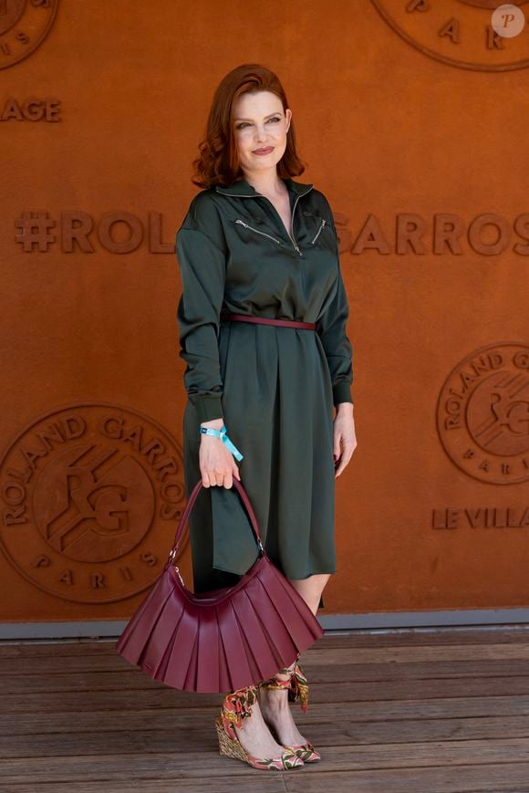 Elodie Frégé au village lors des Internationaux de France de Tennis de Roland Garros 2025. Paris, le 30 mai 2025. 
© Moreau / Jacovides / Bestimage