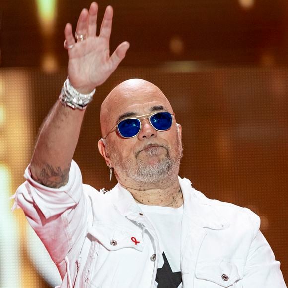 Exclusif - Pascal Obispo lors de l'enregistrement de la soirée "Les 30 ans du sidaction - la soirée événement" au Grand Rex à Paris diffusée le 23 mars 2024 sur France 2
À l'occasion du week-end du Sidaction, qui aura lieu les 22, 23, 24 mars prochain, et pour célébrer cette édition anniversaire, cette soirée-événement mettra l'espoir à l'honneur. 
L'émission reviendra sur le combat de la pop culture, qui a permis de faire bouger les lignes ces trente dernières années. Accompagnée d'un orchestre symphonique, Line Renaud, en fil rouge de la soirée, sera entourée des fidèles du Sidaction P.Obispo, C.Dechavanne, M.Robin, JP.Gaultier, V. et D.Burki. Ils seront les passeurs d'histoires de cette grande soirée. À leurs côtés, de nombreux artistes se succéderont sur scène.
Des prestations uniques puisque chaque tableau a été conçu et chorégraphié spécialement pour l’occasion.

© Cyril Moreau / Coadic Guirec / Bestimage