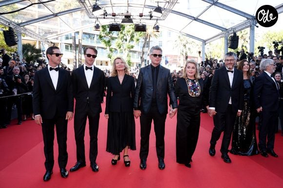 Melvil Poupaud, Hugh Skinner, Nicole Garcia, Benjamin Biolay, Catherine Deneuve, Christophe Honoré, Chiara Mastroianni, Fabrice Luchini - Montée des marches du film « Marcello Mio » lors du 77ème Festival International du Film de Cannes, au Palais des Festivals à Cannes. Le 21 mai 2024
© Jacovides-Moreau / Bestimage # Red carpet of the movie « Marcello Mio » during the 77th Cannes International Film Festival at the Palais des Festivals in Cannes, France. On may 21th 2024 | 00662467