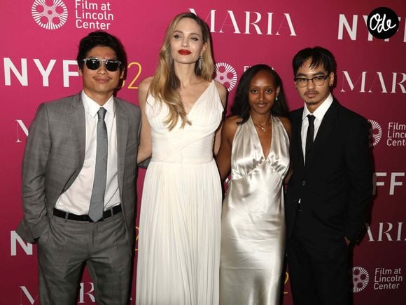 Découvrez comment cette initiative engagée a durablement métamorphosé le quotidien de toute une région.

Angelina Jolie et ses enfants, Pax, Zahara et Maddox, à la 62e édition du Festival du Film de New York, le 29 Septembre 2024.

© Nancy Kaszerman/ZUMA Press Wire