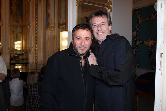 Bernard Montiel, Jean-Luc Reichmann - Rachida Dati remet à Chantal Ladesou les insignes de Chevalier de la Légion d'Honneur au ministère de la Culture à Paris le 2 février 2026.

© Philippe Baldini / Bestimage