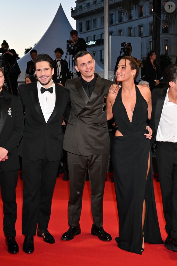 François Civil, Raphaël Quenard, Adèle Exarchopoulos - Descente des marches du film " L'amour ouf " lors du 77ème Festival International du Film de Cannes, au Palais des Festivals à Cannes. Le 23 mai 2024
© Bruno Bebert / Bestimage