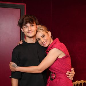 Elle va courir au moins une fois par semaine.

Elodie Gossuin et son fils Jules Lacherie - Gala « Tous les talents chantent contre le cancer » aux Folies Bergères à Paris le 8 juin 2026. 
© Anne-Sophie Guebey / Bestimage