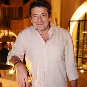 Son père nous apprend d'ailleurs qu'il serait en train d'écrire un livre...

Patrick Bruel participe au FESTIFF (Festival du CINEMA FeelGood) à L'Isle sur la Sorgue, France, le 12 octobre 2025. Photo par Jerome Domine/ABACAPRESS.COM