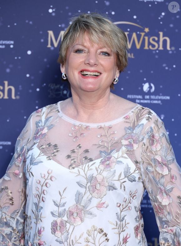 Semi-exclusif - Alison Arngrim - Photocall de la soirée "Make a wish" lors 63ème édition du Festival de television de Monte-Carlo à Monaco le 16 juin 2024. Make-A-Wish International organise son premier événement caritatif à Monaco lors du Festival de Télévision de Monte-Carlo. "Night of 100 Stars" accueillera 100 invités prestigieux qui partagent la mission et l'engagement de Make-A-Wish à transformer la vie d'enfants gravement malades dans le monde entier.
Avec pour toile de fond, le Jardin Méditerranéen du Monte-Carlo Bay, la soirée débutera par un cocktail suivi d'un dîner sous les étoiles. © Denis Guignebourg/Bestimage