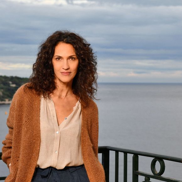 Linda Hardy durant le tournage du double épisode final de "Section de recherches" à Nice, diffusé le 21 avril sur TF1. 
© Bruno Bebert / Bestimage