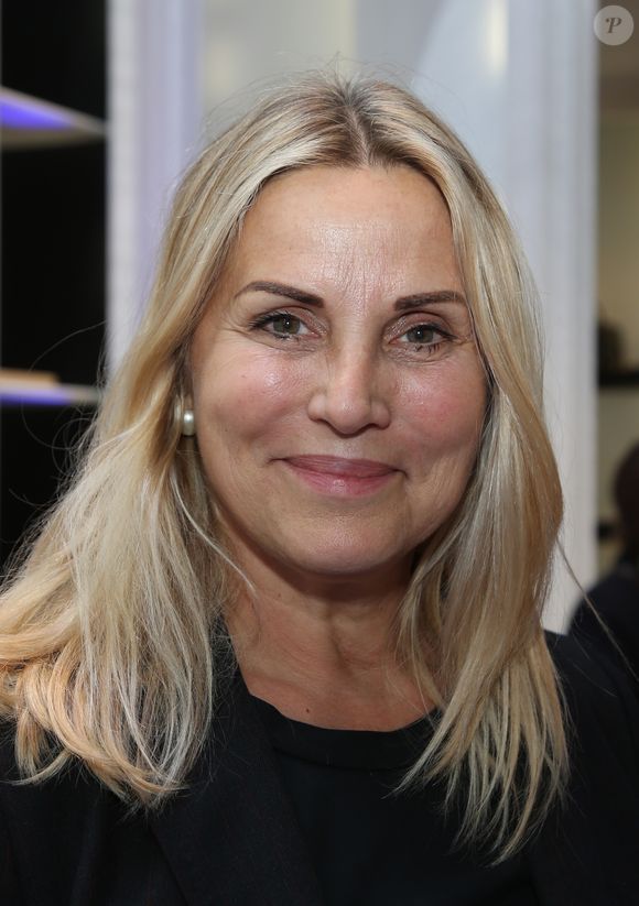 Exclusif - Sophie Favier à la Boutique Christian Dior - Edition biennale des Vendanges de l’avenue Montaigne et de la rue François 1er à Paris, France, le 14 septembre 2017. La fête la plus couture de la capitale, créée par le Comité Montaigne en 1989, assume ses ambitions. Rencontre exclusive entre les célèbres marques et des grands noms de vins et de champagnes, cette soirée met en lumière l’art de vivre à la française. © Denis Guignebourg/Bestimage