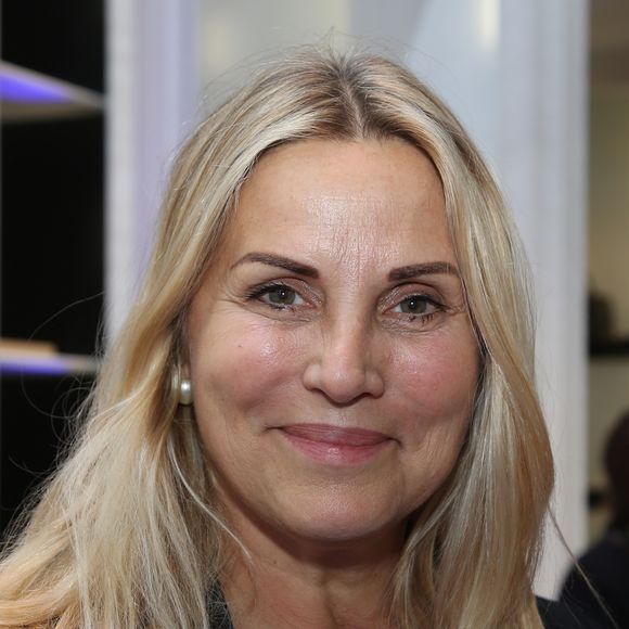 Exclusif - Sophie Favier à la Boutique Christian Dior - Edition biennale des Vendanges de l’avenue Montaigne et de la rue François 1er à Paris, France, le 14 septembre 2017. La fête la plus couture de la capitale, créée par le Comité Montaigne en 1989, assume ses ambitions. Rencontre exclusive entre les célèbres marques et des grands noms de vins et de champagnes, cette soirée met en lumière l’art de vivre à la française. © Denis Guignebourg/Bestimage