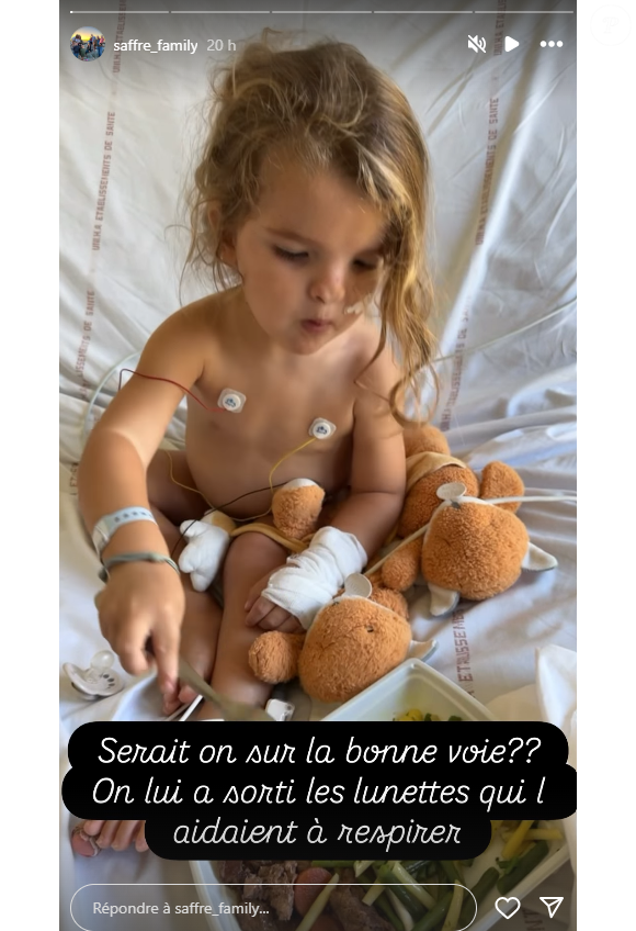 Et cela, en compagnie de son petit frère Augustin, bientôt 3 ans, touché par la varicelle.

Céline Saffré donne des nouvelles de son fils malade, sur Instagram lundi 29 septembre 2025.