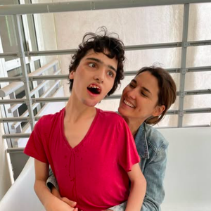 Eglantine Emeyé avec son fils Samy, photo partagée sur Instagram en octobre 2022.