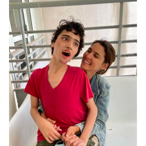 Eglantine Emeyé avec son fils Samy, photo partagée sur Instagram en octobre 2022.