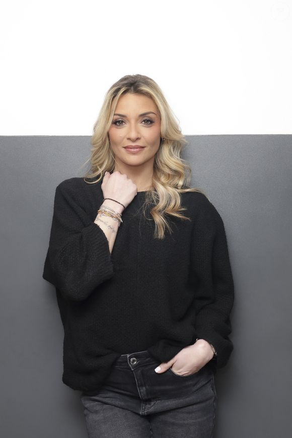 Les réactions ont été nombreuses en commentaires, dont celle de Priscilla Betti, amie du chanteur. "Félicitations mon chat ! Plein de bonheur !", a-t-elle commenté. 

Exclusif - Priscilla Betti, en backstage de l’émission « TPMP » La dernière sur C8,  présentée par C.Hanouna et diffusée en direct sur C8, Paris, France, le 27 fevrier 2025. © Jack Tribeca / Bestimage