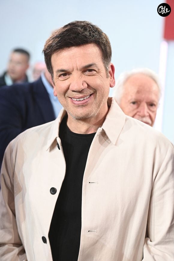 Jean-Felix Lalanne lors de l'enregistrement de l'émission "Vivement dimanche" au studio Rive gauche, à Paris, France, le 14 avril 2026.

© Guillaume Gaffiot/Bestimage