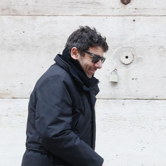 Patrick Bruel - Sorties des obsèques de Niels Arestrup à l'Église Saint-Roch à Paris. Le 10 décembre 2024
© Christophe Clovis / Bestimage