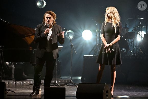 Olivier Delacroix et Adriana Karembeu durant la soirée caritative au profit de l'AMPA (Association Monégasque pour la recherche sur la maladie d'Alzheimer) et des vallées sinistrées après le passage de la tempête Alex, organisé par l'artiste S.Bolongaro à l'opéra de Nice, le 16 novembre 2022. © Bruno Bébert/Bestimage