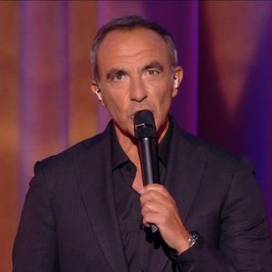 Lors du premier prime de la Star Academy 2025, les trois élèves nommés après les évaluations – Théo P., Ema et Mehdi – ont tenté de sauver leur place sur scène. 

Extrait du prime de la "Star Academy".