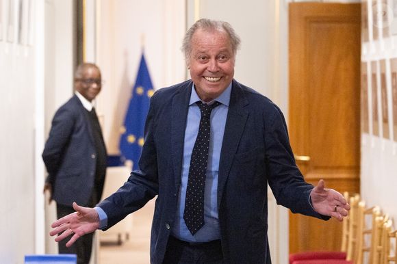 Pour l'occasion, l'humoriste vient de faire une publication sur Instagram.

Michel Leeb - Rachida Dati remet à Chantal Ladesou les insignes de Chevalier de la Légion d'Honneur au ministère de la Culture à Paris le 2 février 2026.

© Cyril Moreau / Bestimage