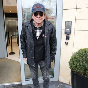 Exclusif - Philippe Manoeuvre quitte les studios de la radio RTL à Paris le 20 janvier 2021.
© Panoramic / Bestimage
