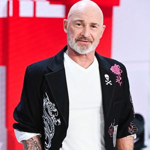 Info - Vincent Lagaf  grand-père depuis une semaine. Son fils unique Robin est devenu papa. - Exclusif - Vincent Lagaf - Enregistrement de l'émission Vivement dimanche consacrée à l'équipe du Splendid au studio Rive Gauche, présentée par M.Drucker, et diffusée le 2 mars sur France 3. Paris, le 21 février 2025. 
© Guillaume Gaffiot / Bestimage