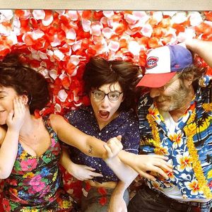 Dans deux appartements indépendants uniquement reliés par la chambre de leurs enfants

Romane Bohringer en famille sur Instagram. Le 22 novembre 2021.