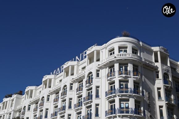 Cette acquisition marque la fin d’un cycle pour l’ancien propriétaire, le fonds américain Starwood Capital, qui cède ainsi les derniers actifs prestigieux de son portefeuille hôtelier en France. 

"Hôtel Martinez" à Cannes. © MrJayW de Pixabay