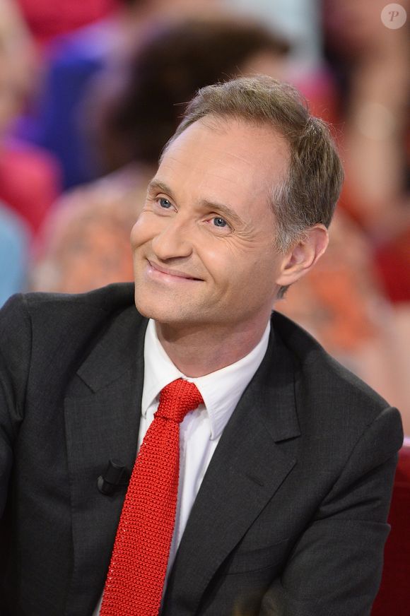 Fabien Namias à l'enregistrement de l'émission "Vivement Dimanche" à Paris, le 2 juin 2015.

Photo : Coadic Guirec / Bestimage