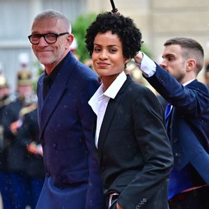 C'est à un dîner d'État à l'Elysée que le couple a brillé d'élégance. 

Vincent Cassel et sa compagne Narah Baptista - Arrivées des personnalités au dîner d’État en l’honneur du président brésilien et de sa femme au palais présidentiel de l’Élysée à Paris le 5 juin 2025.

© Christian Liewig / Bestimage