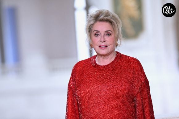 Catherine Deneuve assiste au défilé Chanel Haute Couture automne-hiver 2026/2027 dans le cadre de la Fashion Week de Paris, le 7 juillet 2026 à Paris, en France. Photo de Franck Castel/ABACAPRESS.COM