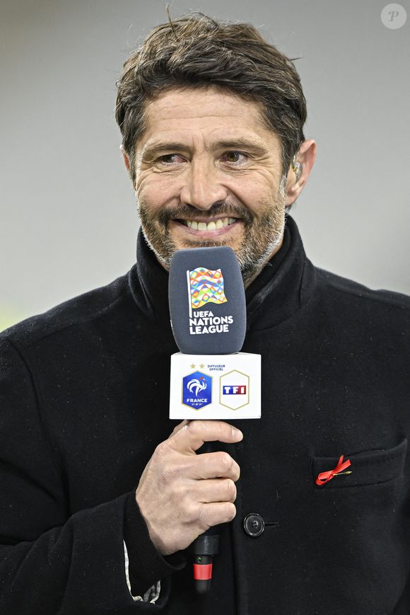 D’autres rappellent qu’il était encadré par des guides et équipé du matériel de sécurité.

Bixente Lizarazu pour Telefoot sur TF1 TV lors du match de football UEFA Nations League France VS Croatie le 23 mars 2025 au Stade de France à Saint-Denis près de Paris, France. Photo par Joly Victor/ABACAPRESS.COM