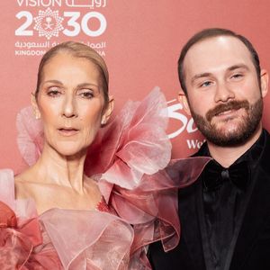 Celine Dion et son fils René-Charles Angélil au photocall du défilé anniversaire Elie Saab "1001 Seasons of Elie Saab" à l'espace "The Venue" à Riyad, Arabie saoudite le 13 novembre 2024. © Tiziano Da Silva / Bestimage