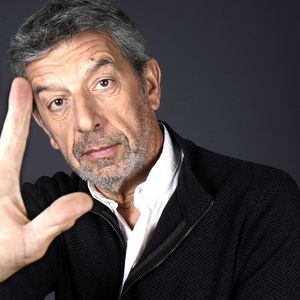 Portrait de Michel Cymes en marge de l'émission "Chez Jordan" à Paris le 8 avril 2022.

© Cédric Perrin / Bestimage