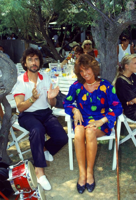 Archives - Chantal Nobel et son mari Jean-Louis Julian à Saint-Tropez en août 1990 © AGENCE / BESTIMAGE
