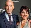 C'est en famille que Zinedine Zidane a souhaité passer du temps.
Zinedine Zidane et sa femme Véronique - Les célébrités arrivent à la cérémonie des Trophées Fifa au Royal Festival Hall à Londres, Royaume Uni. © Cyril Moreau/Bestimage