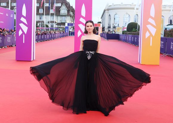 Zoey Deutch (Prix Nouvel Hollywood) à la première du film "Nouvelle Vague" lors du 51éme Festival du Cinema Américain de Deauville le 12 septembre 2025.

© Denis Guignebourg / Bestimage