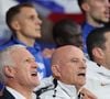 Indiquant au passage que le retour de Didier Deschamps était pour bientôt : "Il reviendra samedi ou dimanche. [...] J’ai beaucoup d’échanges avec lui, je l’ai eu il y a quelques minutes"


Didier DESCHAMPS (Sélectionneur France) et Guy STEPHAN (Entraîneur adjoint France) - Les Bleus ont remporté leur dernier match de préparation contre l'Irlande du Nord (3-1) à Lille, grâce à un triplé de M. Olise le 8 juin 2026. © Laurent Sanson/PsnewZ/Bestimage