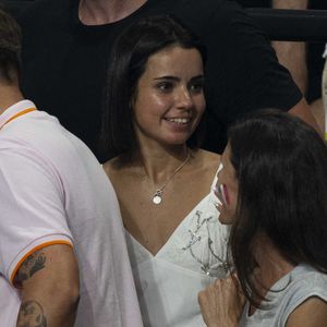 Lola Dumenil assiste a la course de son compagnon Florent Manaudou - Célébrités assistent aux épreuves de natation lors des Jeux Olympiques de Paris2024 (JO) le 2 aout 2024. © Perusseau-Jacovides/Bestimage