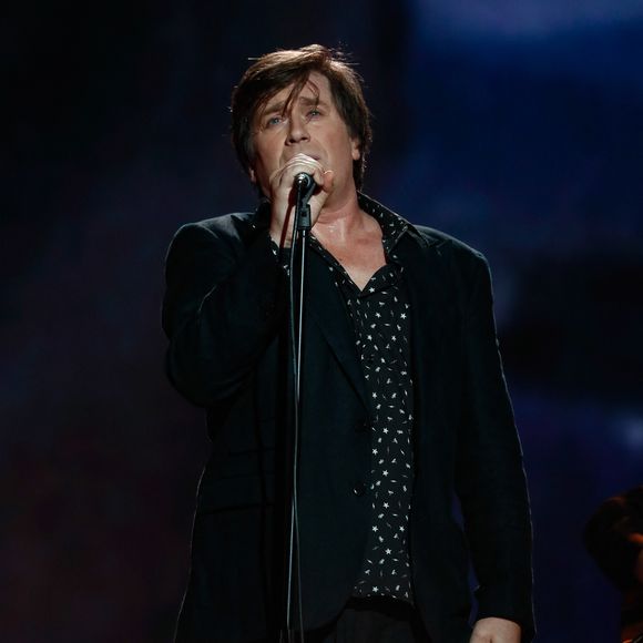 Thomas Dutronc - Enregistrement de l'émission "Eternel Aznavour, le concert événement", diffusée le 18 octobre 2024 sur France 3
© Christophe Clovis-Cyril Moreau / Bestimage

Éternel Aznavour : le concert événement
Vendredi 18 octobre à 21.05 sur France 3 et sur france.tv
Logo de la plateforme france.tv
Logo France 3

Pour célébrer le centenaire de la naissance de l'une des plus grandes légendes de la chanson française et à l'occasion de la sortie du film Monsieur Aznavour, nous vous invitons à une soirée exceptionnelle autour de ses plus belles chansons.

Les plus grands artistes de la scène française lui rendent hommage au cours de cette soirée musicale. Entourés d’un orchestre composé de 22 musiciens, ils se succéderont pour interpréter ses plus grands succès, et témoigner de l’histoire d’amour qui les lie avec Charles Aznavour.

De "La Bohème" à "Emmenez-moi", en passant par "Hier encore" et "Je m’voyais déjà", chaque performance sera un hommage vibrant à l'homme qui a marqué des générations par ses textes profonds et sa voix inoubliable. Ce sera également l’occasion d’en apprendre plus sur cet homme pudique à travers des images d’archives rares issues de la collection privée de Charles Aznavour qui viendront ponctuer ce show.   

Ne manquez pas cette soirée inoubliable où la musique, l’émotion et la poésie seront au rendez-vous pour célébrer l'héritage artistique de Monsieur Charles Aznavour.