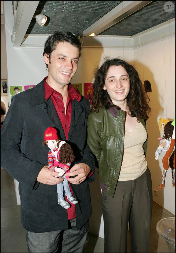 Eva Jospin et Pierre Thorreton - Présentation du premier défilé de poupées Flexo à la galerie du port autonome à Paris  BERTRAND RINDOFF PETROFF / BESTIMAGE