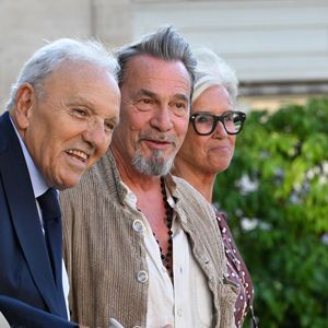 Florent Pagny -  Personnalités à la sortie de la cérémonie de remise de légion d'honneur de Jean-Paul Bigard, Pdg de l'entreprise éponyme, au palais de l'Elysée à Paris le 27 mai 2026.

© Lionel Urman / Bestimage