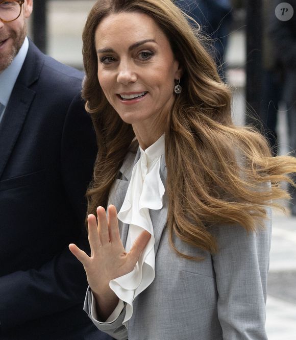 Catherine (Kate) Middleton, princesse de Galles, arrive à la Salesforce Tower pour assister au sommet Future Workforce à Londres. © Zuma Press / Bestimage