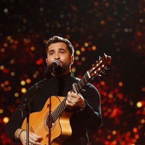 Kendji Girac

Exclusif - Kendji Girac - Enregistrement de l'émission "Les disques d'or de l'année" au Dôme de Paris, présentée par E.Gossuin et diffusée le 24 décembre à 21h10 sur M6
© Christophe Clovis / Bestimage