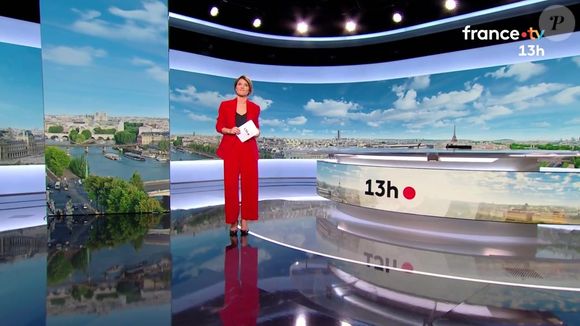 Mélanie Taravant, joker de Julian Bugier au journal télévisé de 13 heures sur France 2, lundi 20 octobre 2025.