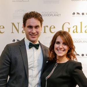 Un quotidien entre l'Auvergne et la capitale, où elle garde un petit pied-à-terre.

Exclusif - Fanny Agostini (maitresse de cérémonie) et son mari Henri Landes - Soirée "The Nature Gala - Fondation GoodPlanet" au Pavillon Ledoyen à Paris le 18 décembre 2018.© Philippe Doignon/Bestimage