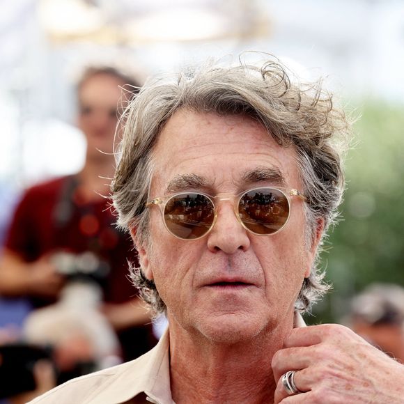 François Cluzet au photocall de "Mascarade" lors du 75ème Festival International du Film de Cannes, le 28 mai 2022. 
© Dominique Jacovides / Bestimage