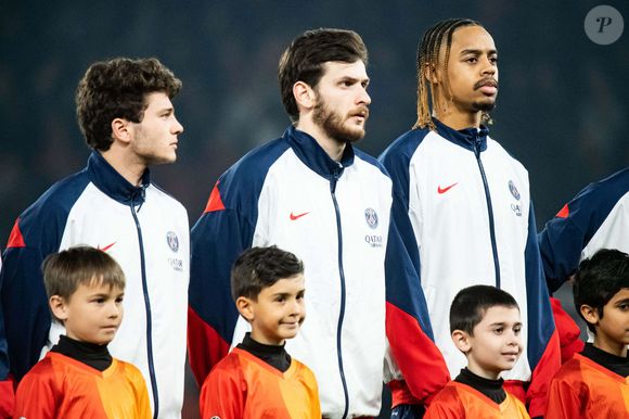 Khvicha Kvaratskhelia (Paris SG) Bradley Barcola (Paris SG) Joao Neves (Paris SG) - 1/8e de finale aller de la Ligue des champions 2024-25 entre le PSG contre Liverpool (0-1) au Parc des Princes à Paris le 5 mars 2025.