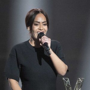 Amel Bent sur scène lors de la 40ème édition des Victoires de la Musique à La Seine Musicale le 14 février 2025 à Boulogne-Billancourt, France. Photo par David NIVIERE/ABACAPRESS.COM
